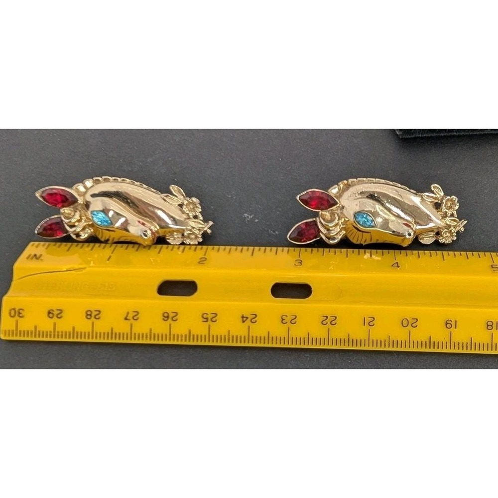 Coro Duette Horse Head Brooch Dress Clips Gold Tone Ruby Red Blue1940s Rare - Picture 13 of 14